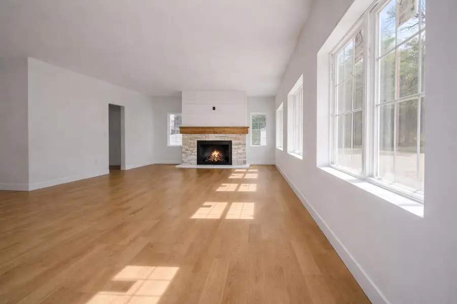 144 South Mast Street, Goffstown, NH 03045 - #3