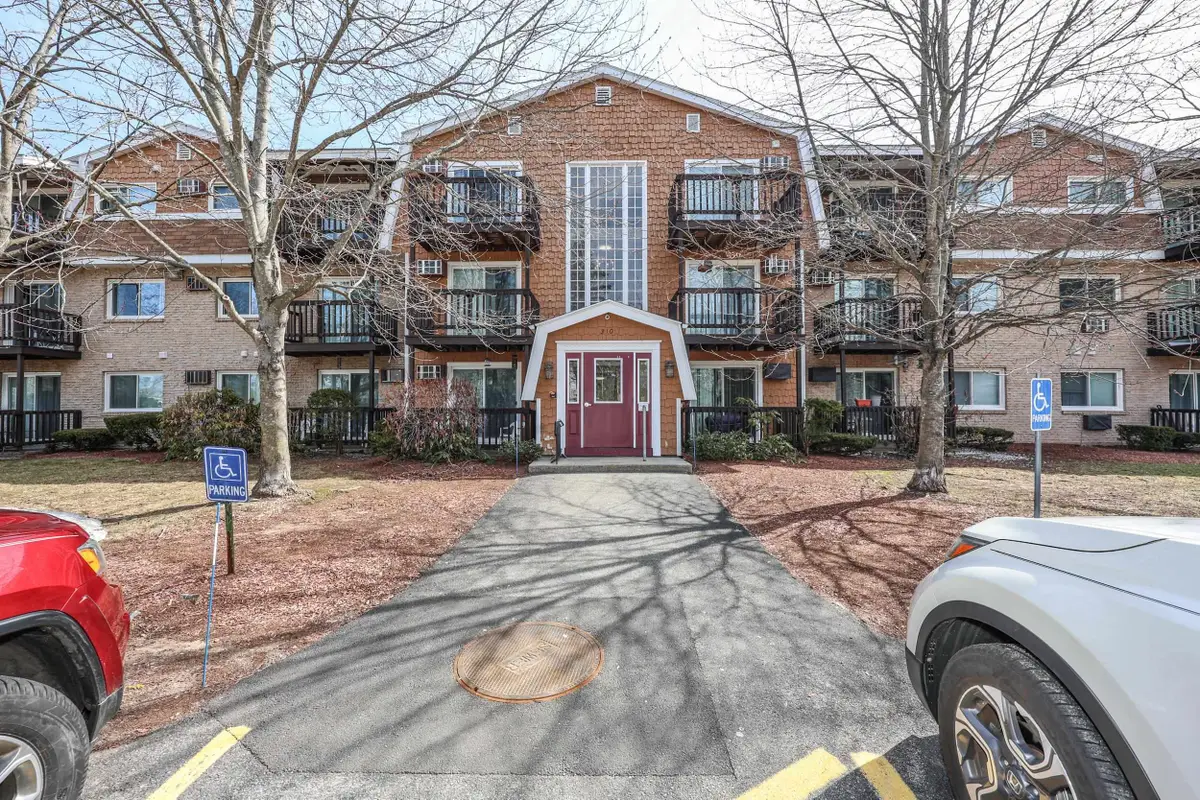 310 Brook Village Road #33, Nashua, NH 03062 - #1