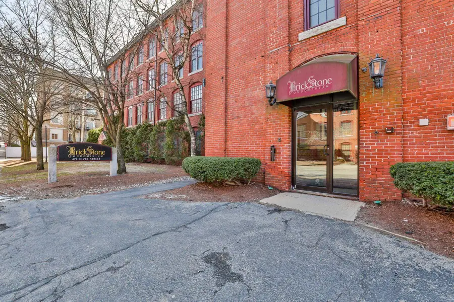 471 Silver Street #403, Manchester, NH 03103 - #3