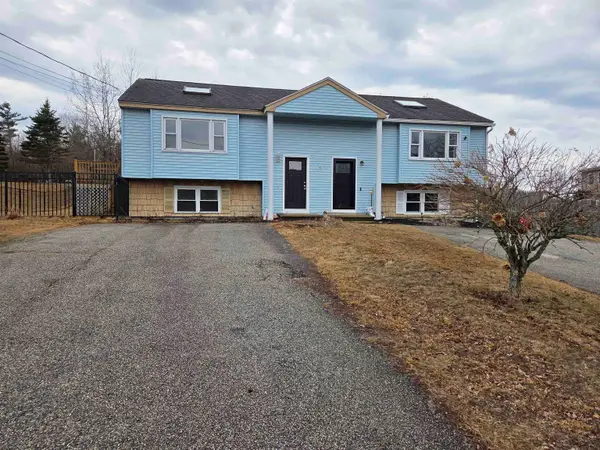 3L Little John Court, Derry, NH 03038