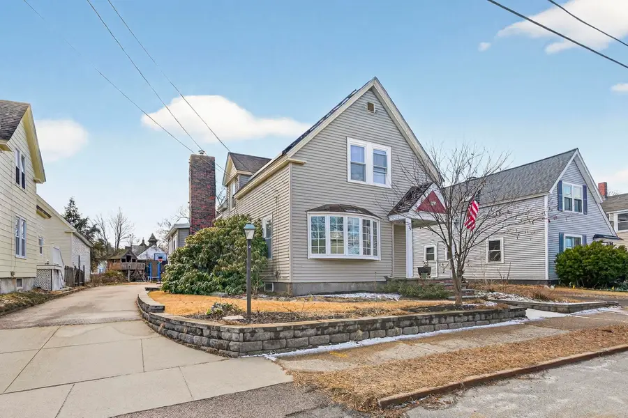 31 Lincoln Avenue, Nashua, NH 03060 - #2