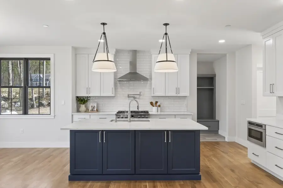 8 Carmel Road, Pelham, NH 03076 - #3