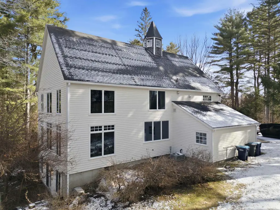 182 Winnicutt Road, Stratham, NH 03885 - #3