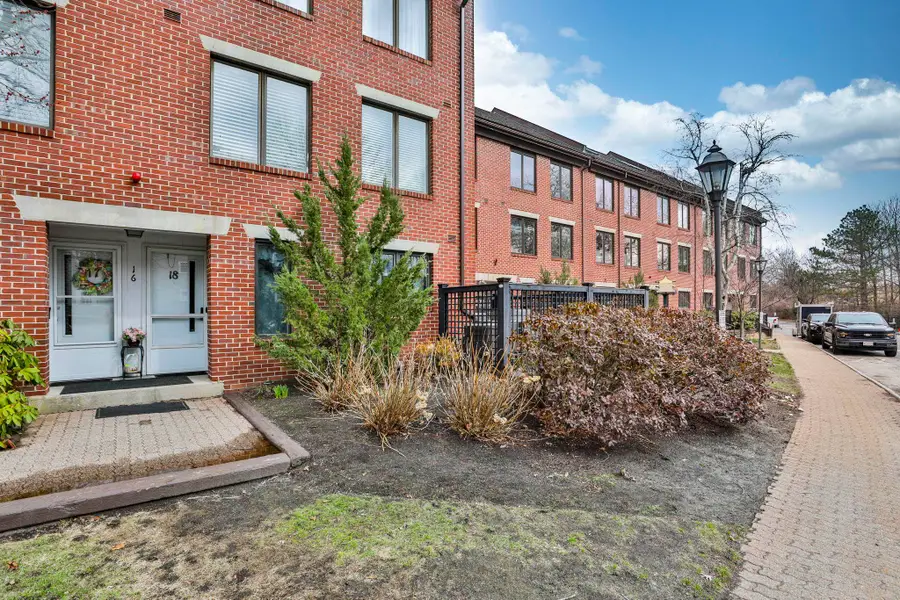 126 Merrimac Street #18, Newburyport, MA 01950 - #3