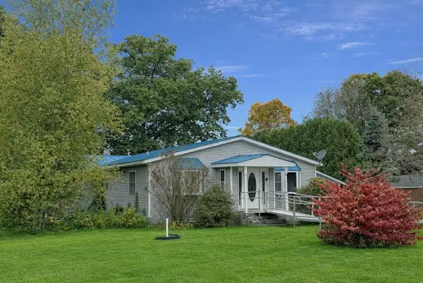 2849 Dartmouth College Highway, Haverhill, NH 03774