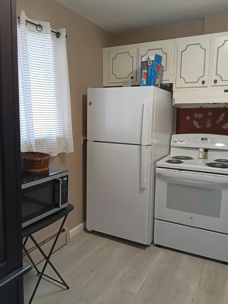 39 Brookside Drive #7, Brattleboro, VT 05301 - #3