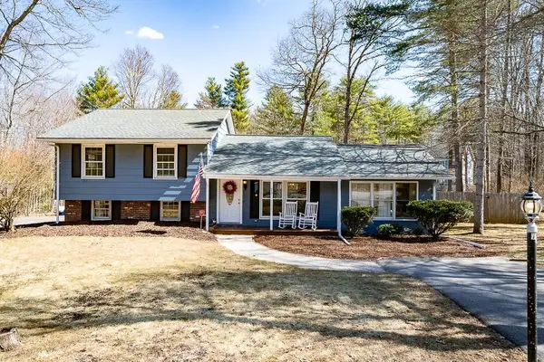 75 Hall Road, Londonderry, NH 03053