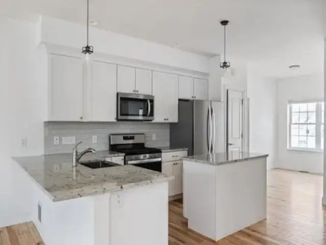 31 Fall Street, South Burlington, VT 05403 - #3