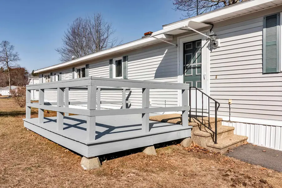 47 Scott Avenue, Seabrook, NH 03874 - #2