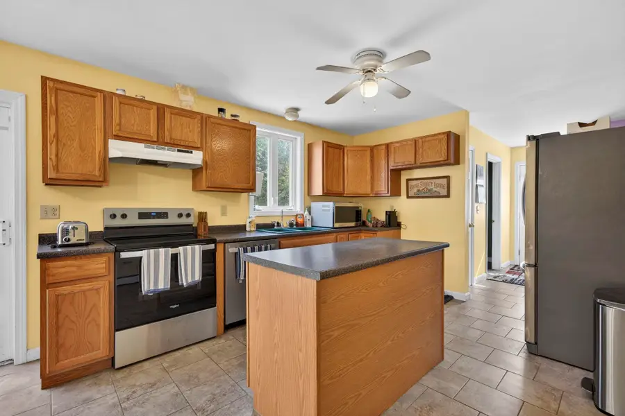 14 Madison Circle, Hillsborough, NH 03244 - #3