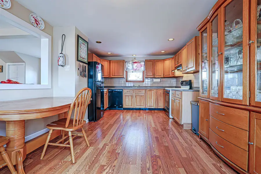 29 Hamburg Street, Manchester, NH 03102 - #3