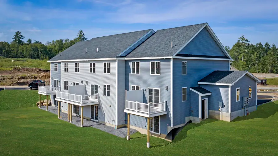 61 Crestview Way, Raymond, NH 03077 - #3