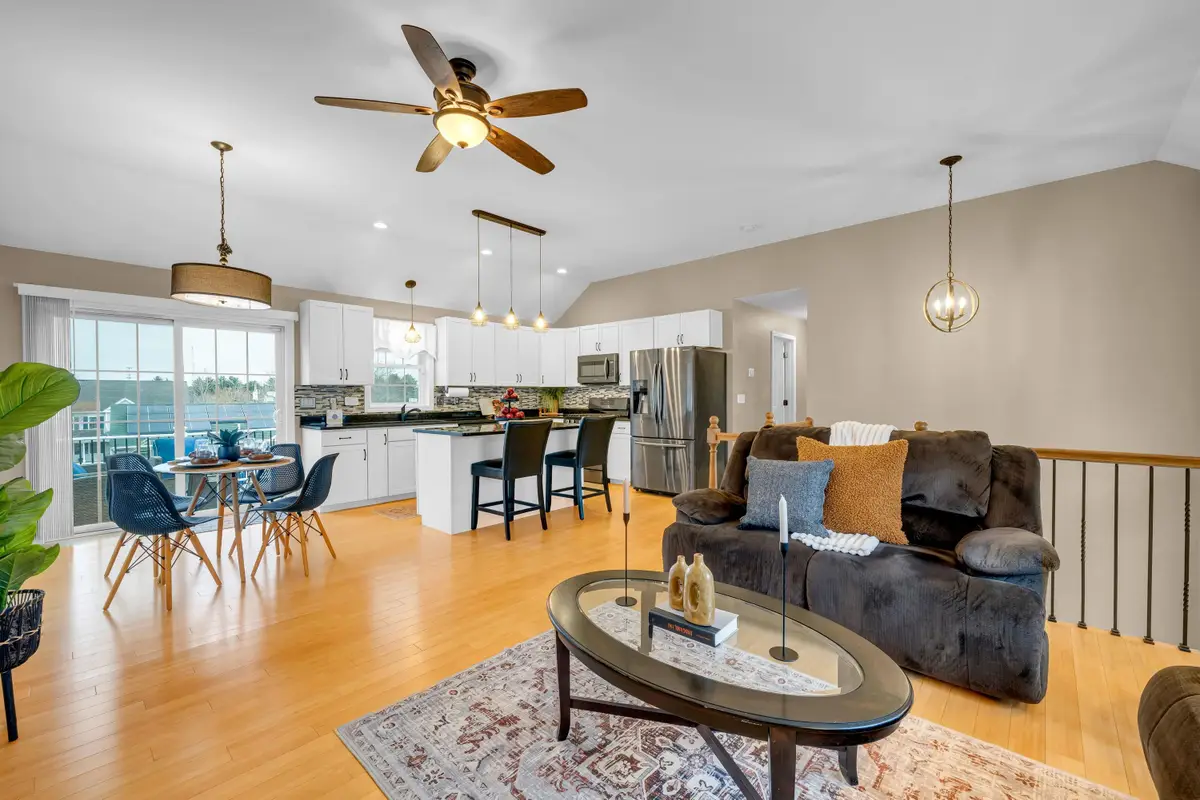 79 Pullman Street, Manchester, NH 03103 - #1