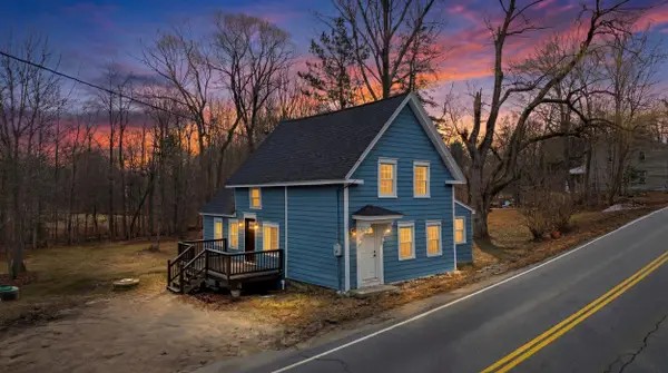 79 Haverhill Road, Chester, NH 03036