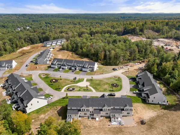 75 Driftwood Circle #29, Sandown, NH 03873