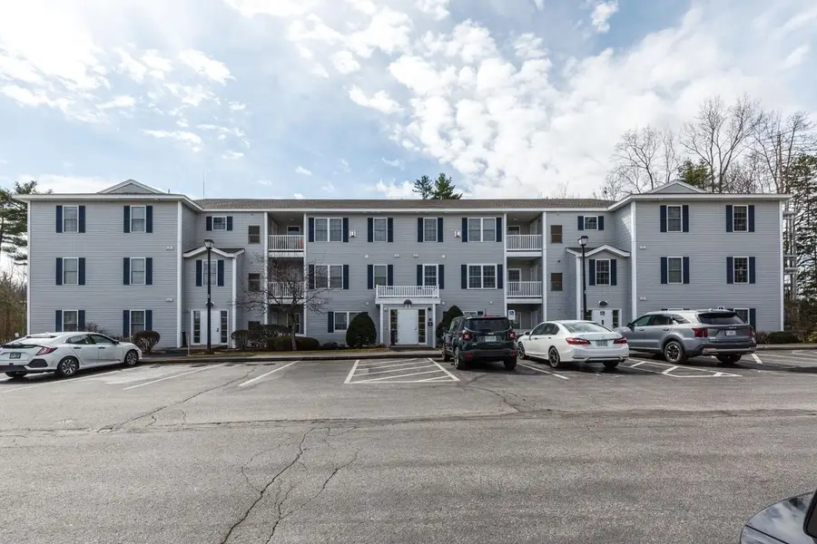 4 Crestview Circle #109, Londonderry, NH 03053 - #2