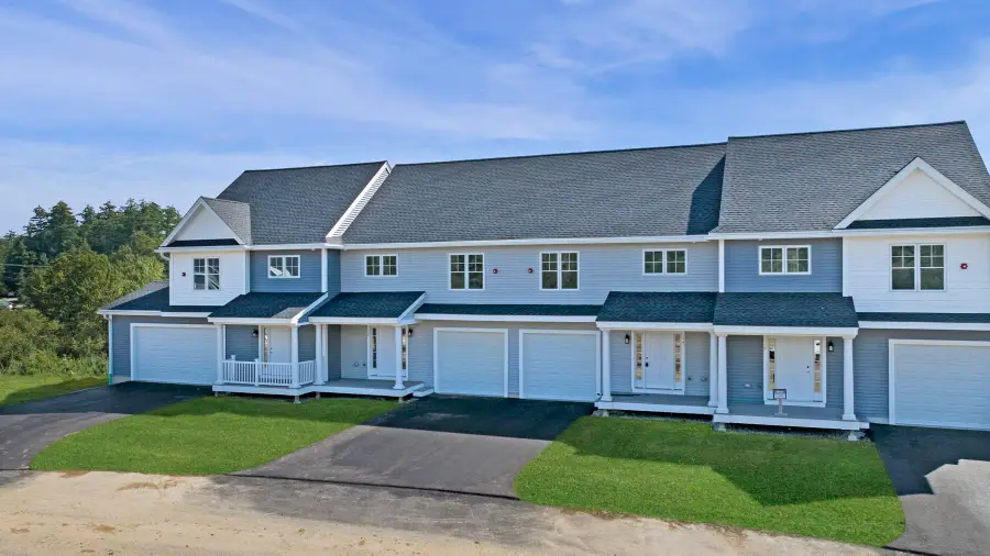 65 Crestview Way, Raymond, NH 03077 - #3