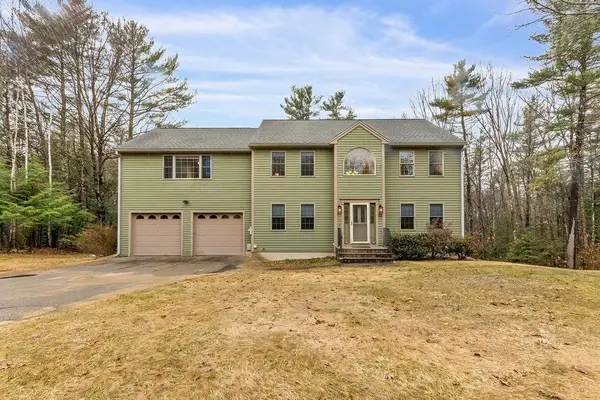 22 Lakewood Drive, Alton, NH 03810
