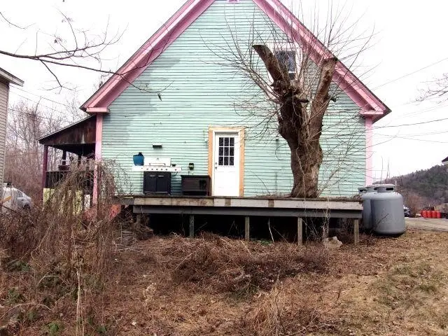 8 Oak Hill Street, Woodsville, NH 03785 - #3