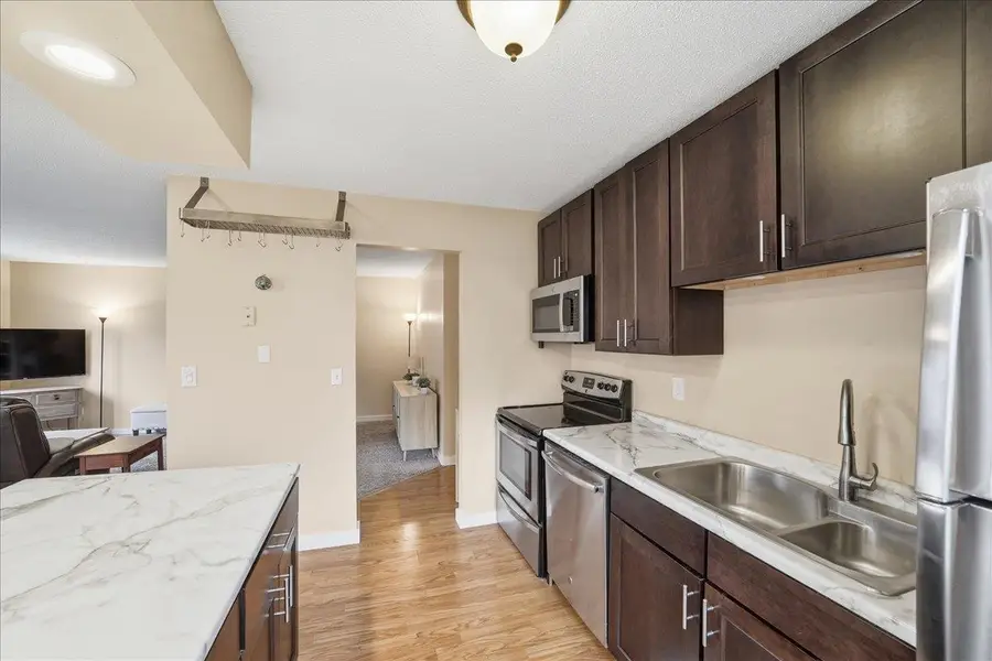 148 N Twin Oaks Terrace, South Burlington, VT 05403 - #2