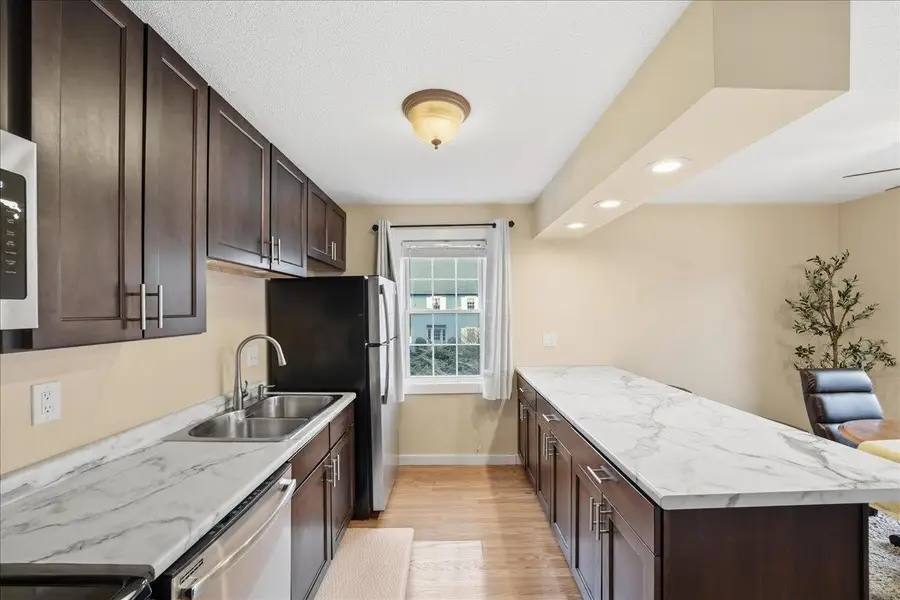 148 N Twin Oaks Terrace, South Burlington, VT 05403 - #3