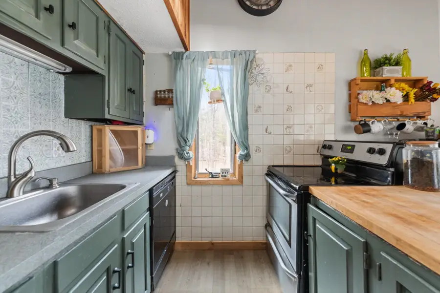 14 Webster Court, Campton, NH 03223 - #3