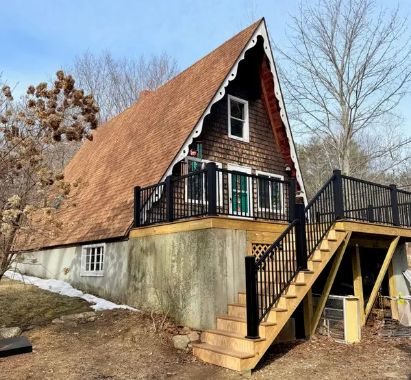 21 Hoadley Road, Belmont, NH 03220