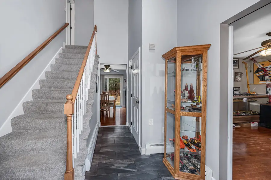 13 Sheridan Drive, Londonderry, NH 03053 - #3