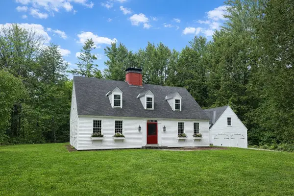 11 Strawberry Hill, Brattleboro, VT 05301