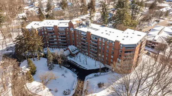 300 River Road #501, Manchester, NH 03104