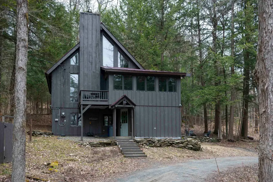 988 Old Quechee Road, Hartford, VT 05059 - #2