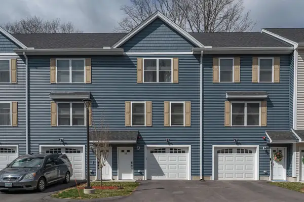 13 Sapphire Lane, Nashua, NH 03064