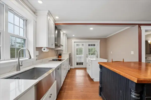 10 Mountain Road, Greenfield, NH 03047