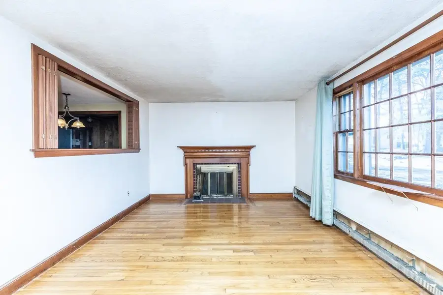 37 Iris Avenue, Salem, NH 03079 - #2