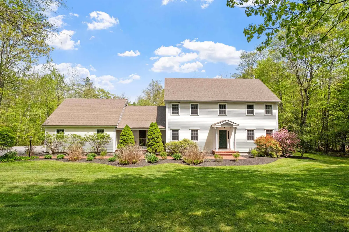 211 Hedgerose Lane, Hopkinton, NH 03229 - #1