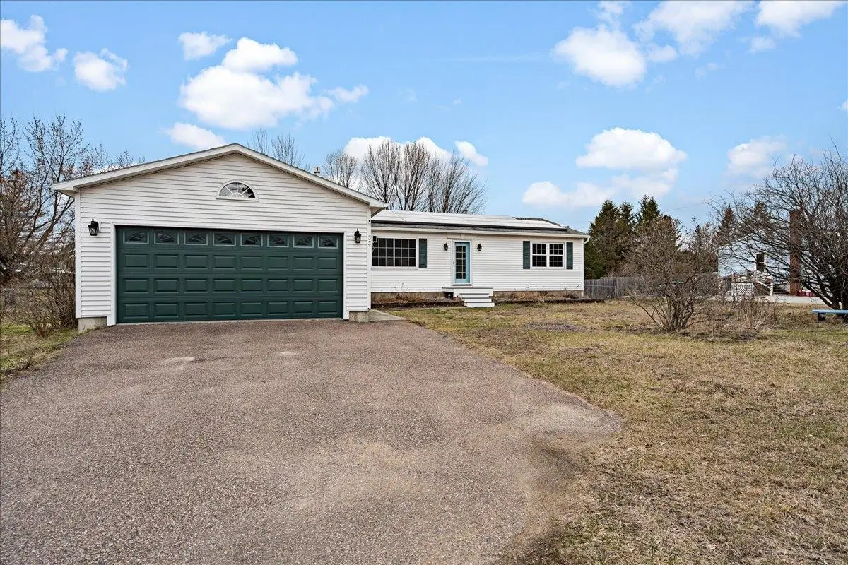 33 Russell Circle, Milton, VT 05468 - #1