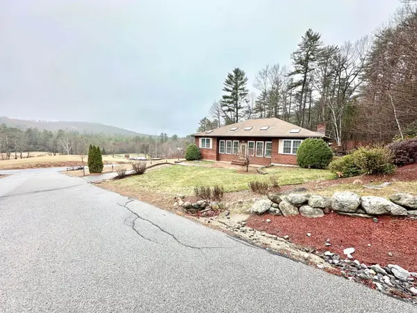 7 Rainbow Drive, Goffstown, NH 03045