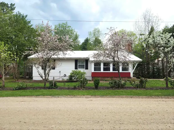 41 Linden Road, Conway, NH 03860