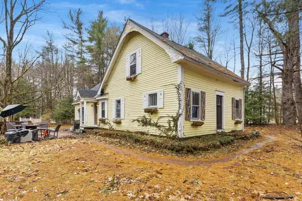 8 Wilson Hill Road, Merrimack, NH 03054