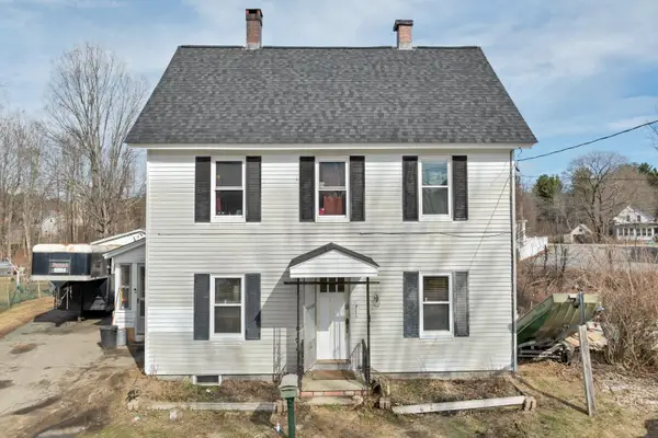 7 Maple Street, Farmington, NH 03835
