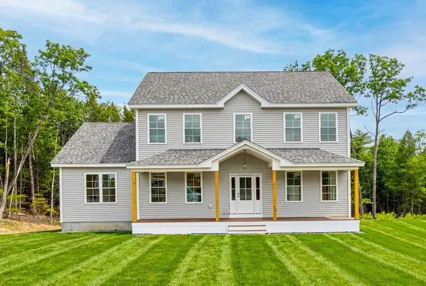 10 Blaisdell Court, Raymond, NH 03077