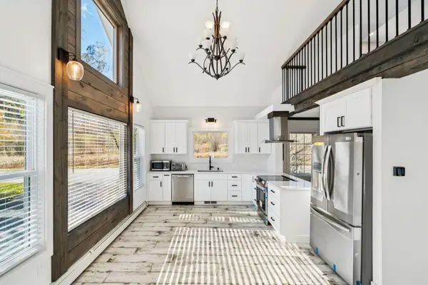 96 E Randolph Road, Chelsea, VT 05038