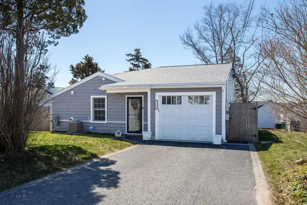 523 Winnacunnet Road, Hampton, NH 03842