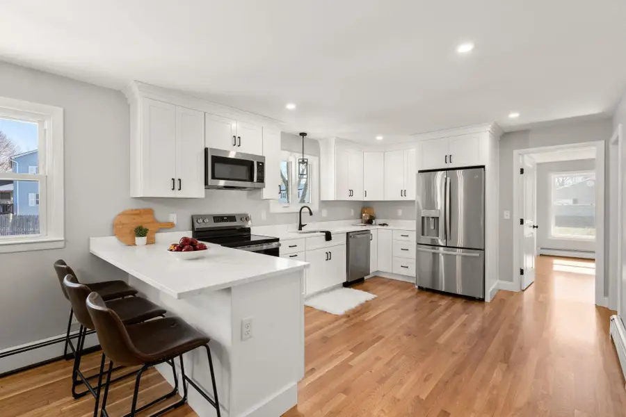 3 Exeter Street, Derry, NH 03038 - #3