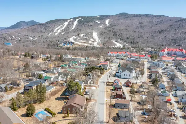 44 Church Street #1, Lincoln, NH 03251