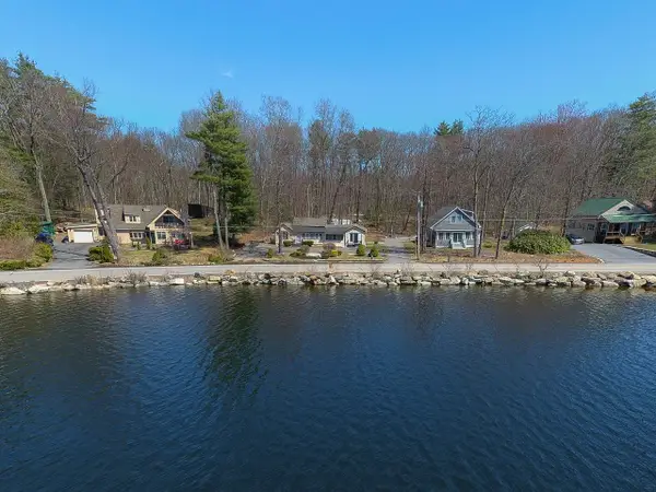 122 Wash Pond Road, Hampstead, NH 03841