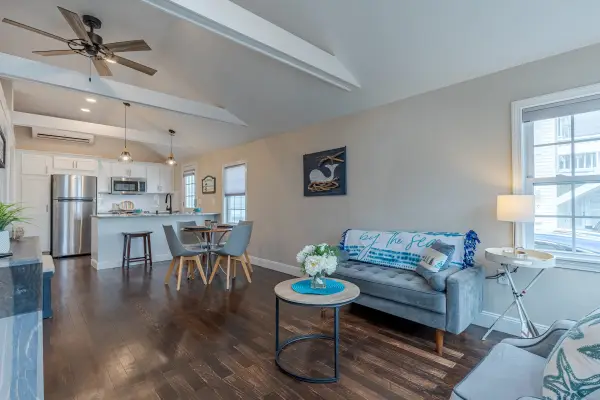 17 Kentville Terrace, Hampton, NH 03842