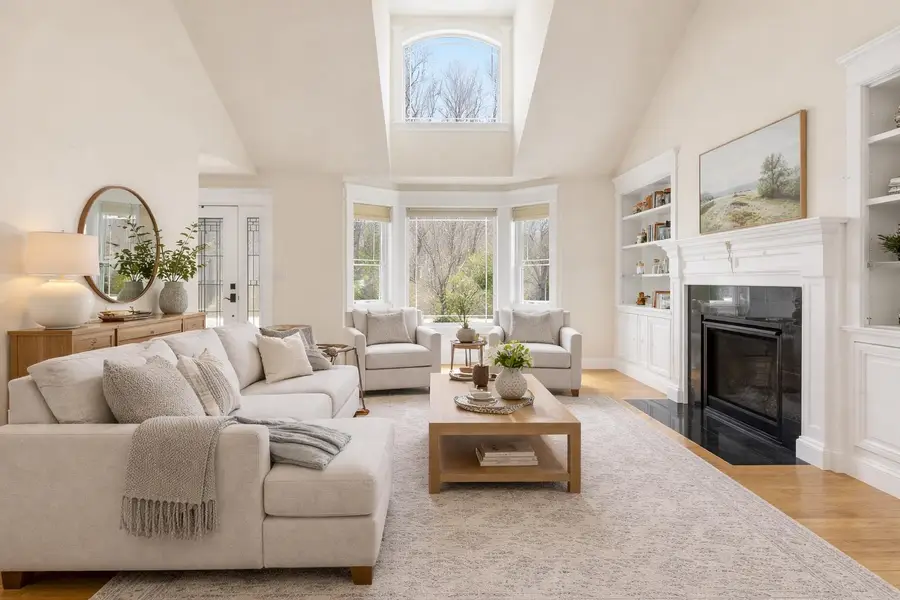 8 Indian Hill Road #L, Derry, NH 03038 - #3