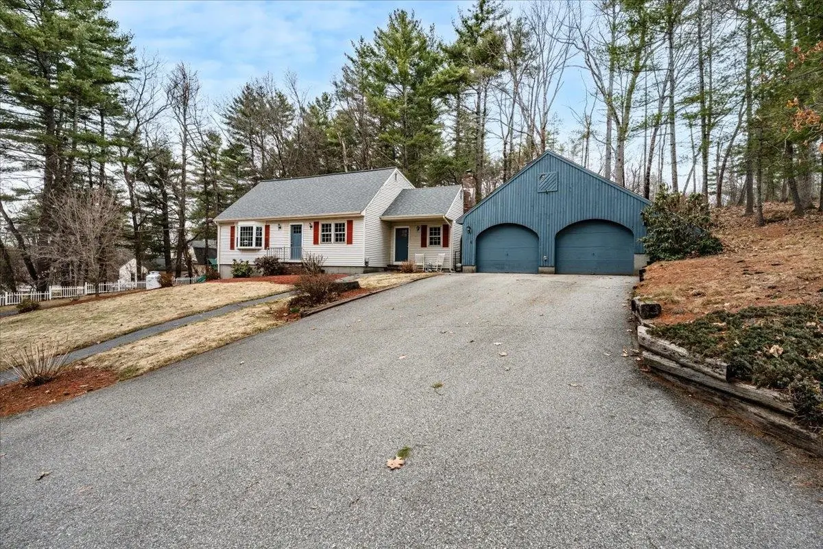 4 Joanne Street, Merrimack, NH 03054 - #1