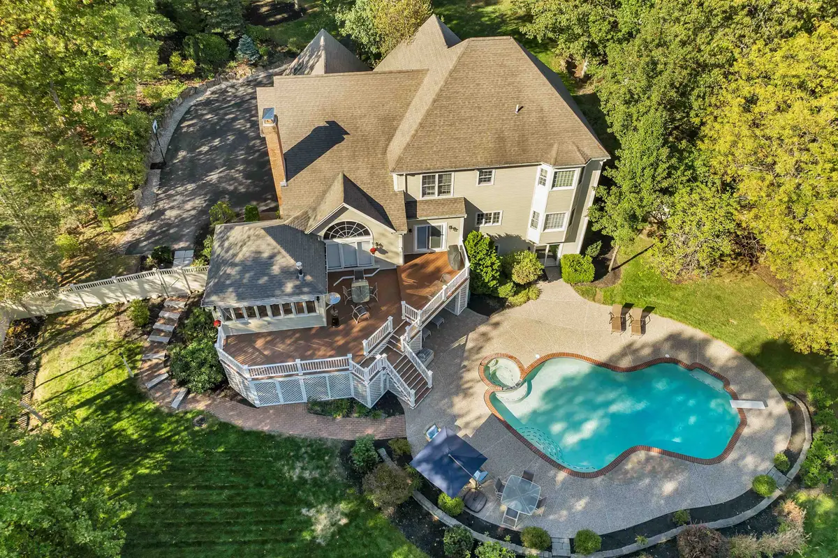 70 Colonel Daniels Drive, Bedford, NH 03110 - #1